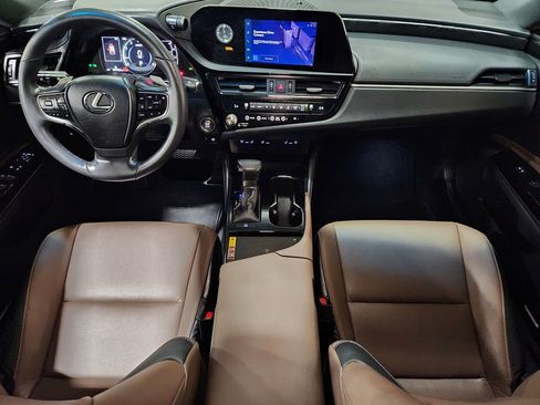 Used 2024 Lexus ES 350 w/ Premium Package image 45