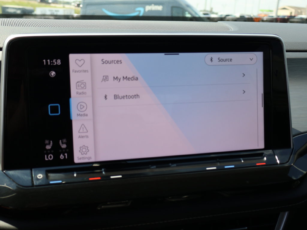 Used 2025 Volkswagen Atlas Cross Sport SE FWD image 34