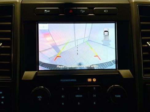 Used 2022 Ford F250 XLT w/ XLT Premium Package image 12