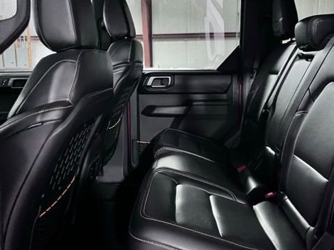 Used 2024 Ford Bronco Badlands AWD/4WD image 15