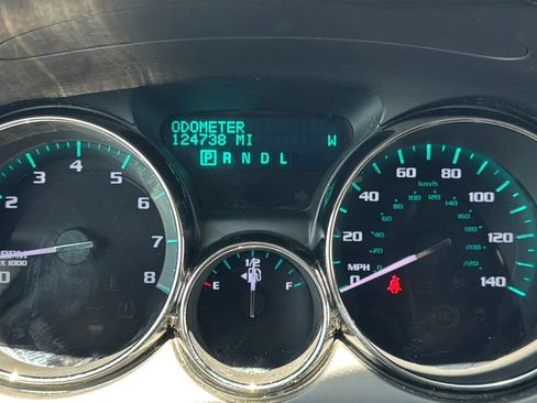 Used 2013 Buick Enclave Leather w/ Trailering Provision Package FWD image 17