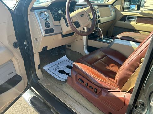 Used 2014 Ford F150 King Ranch w/ King Ranch Luxury Package image 10