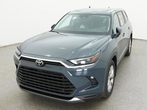 New 2026 Toyota Grand Highlander Limited FWD image 3