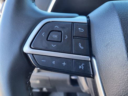 Used 2025 Toyota Highlander XSE image 27