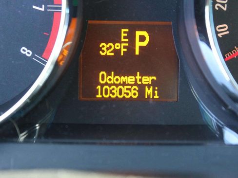 Used 2009 Saturn Vue XR image 10