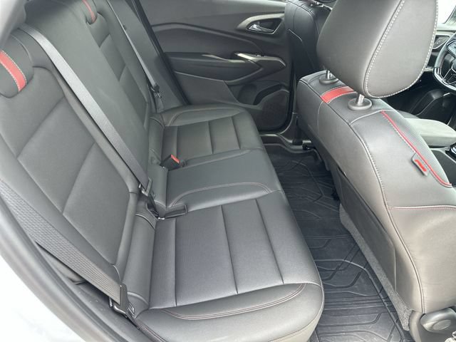Used 2025 Chevrolet Trax RS w/ Driver Confidence Package FWD image 29