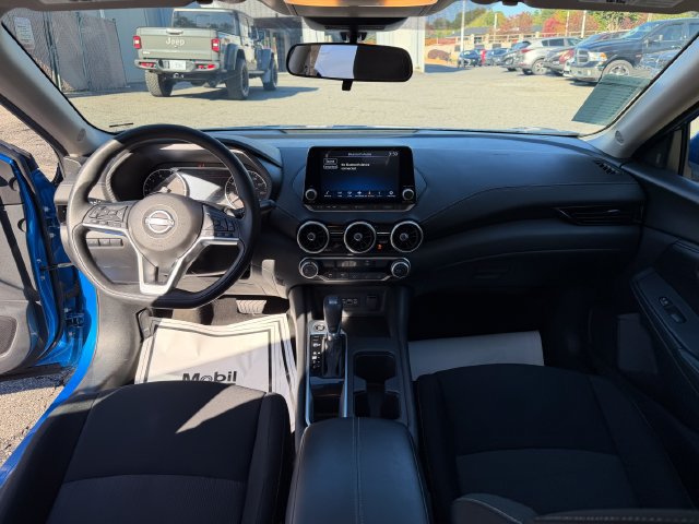 Used 2025 Nissan Sentra SV FWD image 18