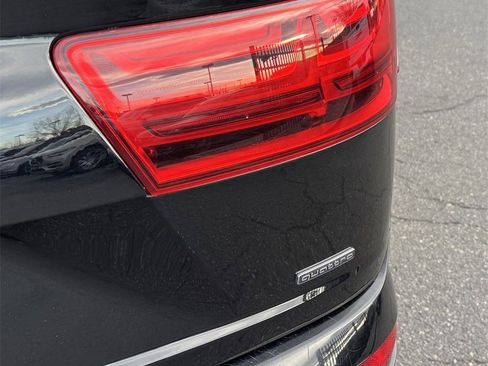Used 2017 Audi Q7 2.0T Premium Plus w/ Premium Plus Package image 8