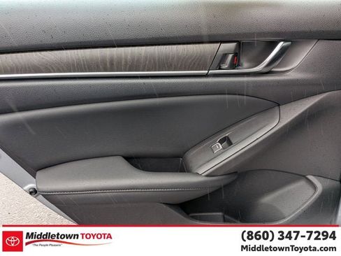 Used 2022 Honda Accord EX-L image 30