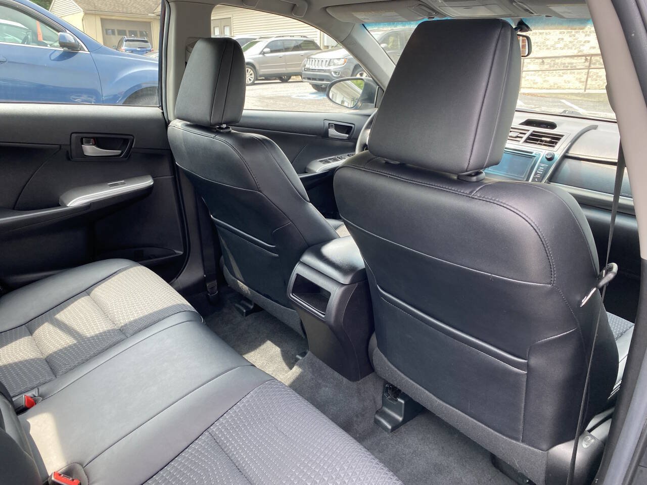 Used 2014 Toyota Camry SE FWD image 20
