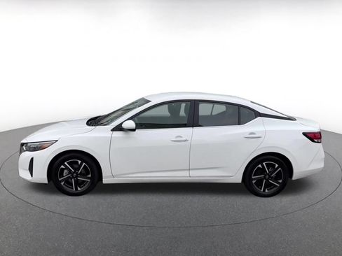 Used 2025 Nissan Sentra SV FWD image 9