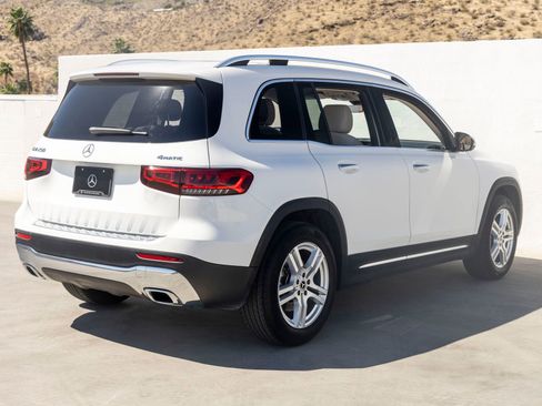 Used 2022 Mercedes-Benz GLB 250 4MATIC image 10