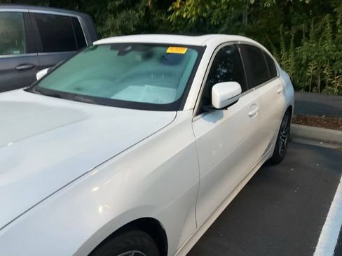 Used 2021 BMW 330i Sedan RWD image 10