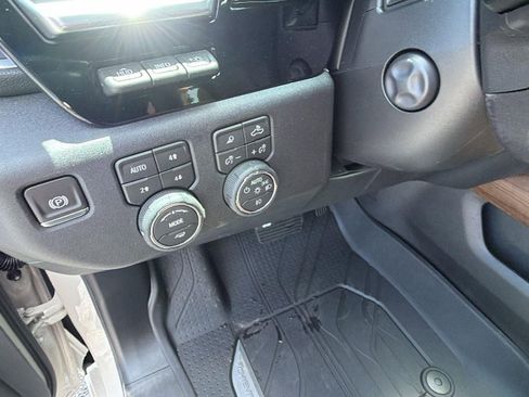 New 2026 Chevrolet Silverado 1500 High Country AWD/4WD image 18