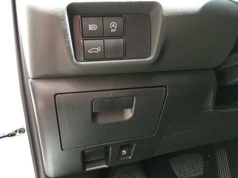 Used 2025 Toyota Highlander XSE AWD/4WD image 18