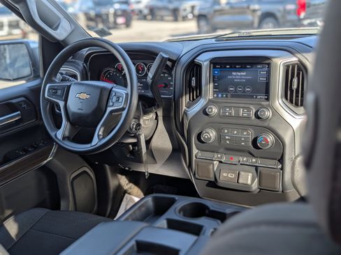 Used 2020 Chevrolet Silverado 1500 LT image 14