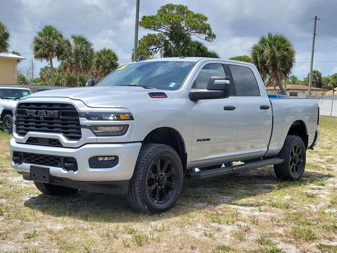 Used 2026 RAM 2500 Big Horn AWD/4WD image 2