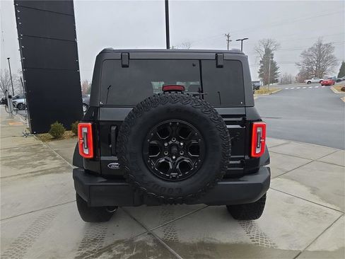 Used 2024 Ford Bronco Wildtrak image 5