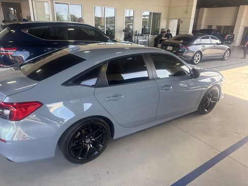 Used 2024 Honda Civic Sport image 4