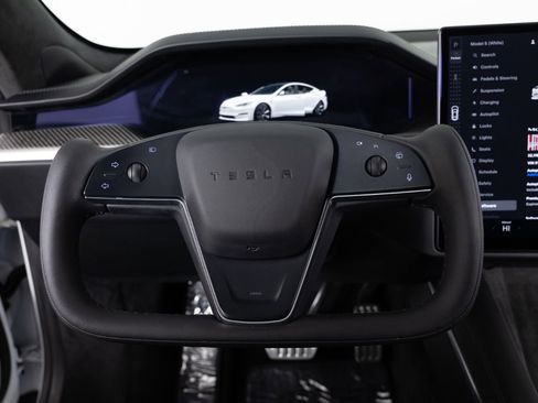 Used 2022 Tesla Model S Plaid image 36