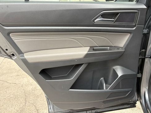 Used 2023 Volkswagen Atlas Cross Sport SE image 20