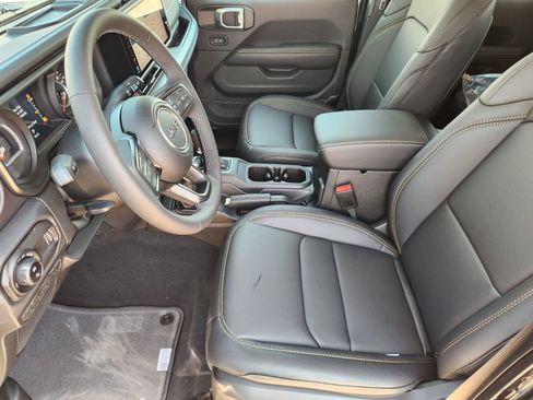 New 2026 Jeep Gladiator Sport AWD/4WD image 12