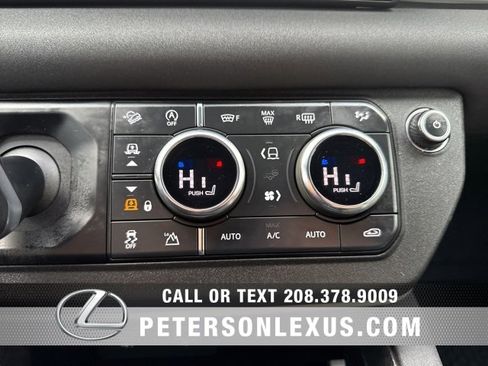 Used 2023 Land Rover Defender 110 S image 13