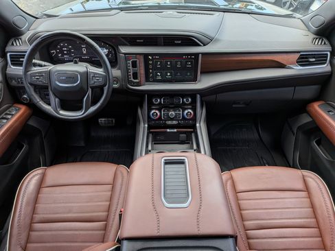 Used 2023 GMC Yukon XL Denali Ultimate w/ LPO, Floor Liner Package AWD/4WD image 14