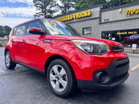 Used 2019 Kia Soul w/ Convenience Package FWD image 1