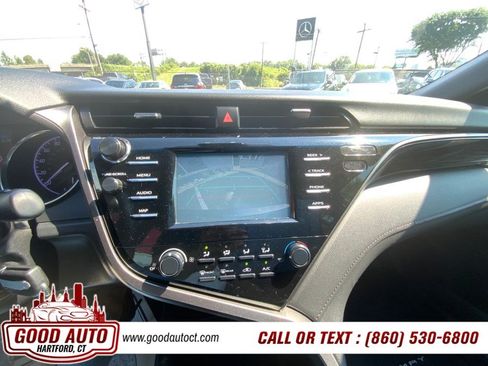 Used 2019 Toyota Camry LE FWD image 15