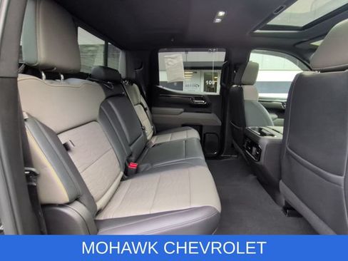 Used 2024 Chevrolet Silverado 1500 ZR2 AWD/4WD image 28