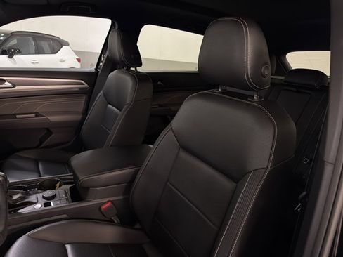 Certified 2023 Volkswagen Atlas Cross Sport SEL R-Line AWD/4WD image 14
