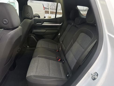 Used 2025 GMC Terrain Elevation image 13