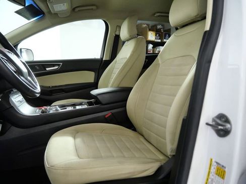 Certified 2019 Ford Edge SEL AWD/4WD image 17