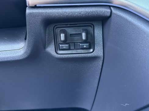 New 2025 Ford Expedition Platinum w/ Driver's Package image 10