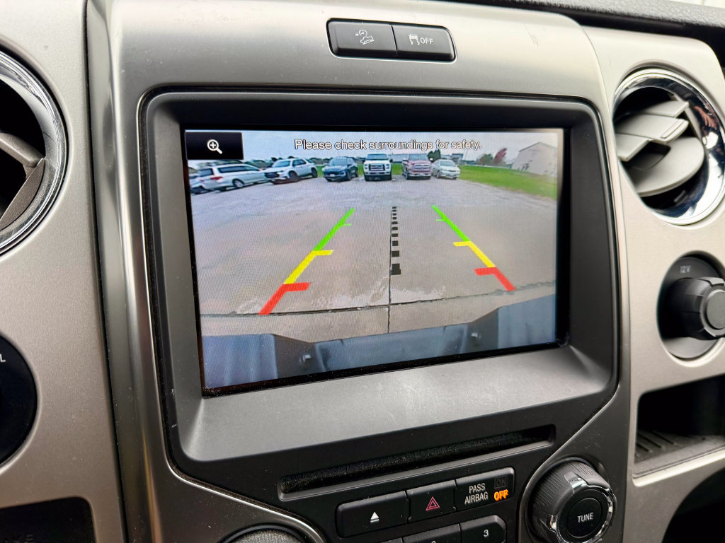 Used 2014 Ford F150 FX4 w/ Equipment Group 402A Luxury AWD/4WD image 22