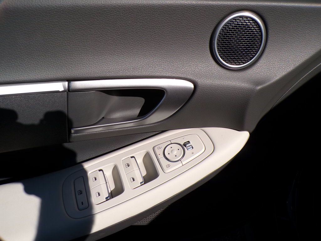 New 2026 Hyundai Sonata SE FWD image 21