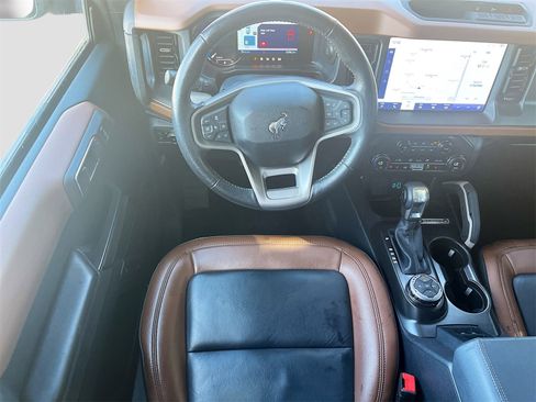 Used 2024 Ford Bronco Outer Banks image 23
