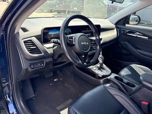 Used 2024 Kia Seltos EX FWD image 23