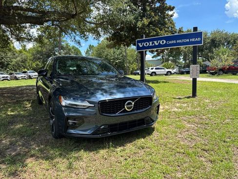 Used 2024 Volvo S60 B5 Core w/ Climate Package AWD/4WD image 2