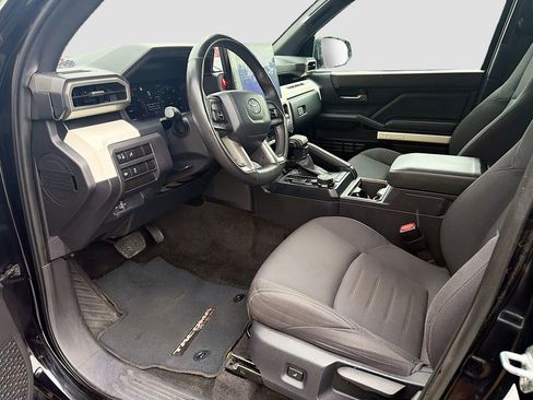 Used 2024 Toyota Tacoma TRD Off-Road AWD/4WD image 23