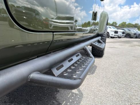Used 2022 Jeep Gladiator Sport AWD/4WD image 15