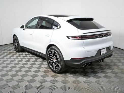 New 2026 Porsche Cayenne S image 3