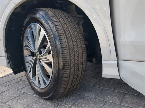 Used 2023 Audi Q4 e-tron Premium Plus w/ Premium Plus image 36