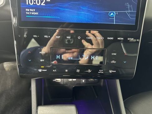 Used 2024 Hyundai Santa Cruz Limited image 23