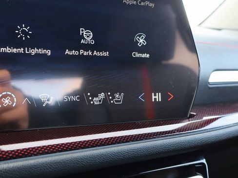 New 2026 Chevrolet Traverse RS image 14