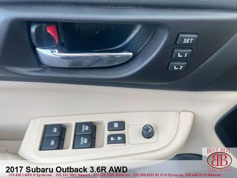 Used 2017 Subaru Outback 3.6R Limited image 13