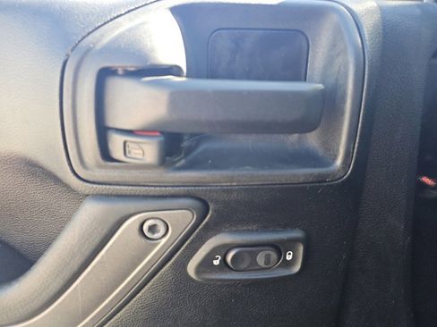 Used 2013 Jeep Wrangler Sport image 27