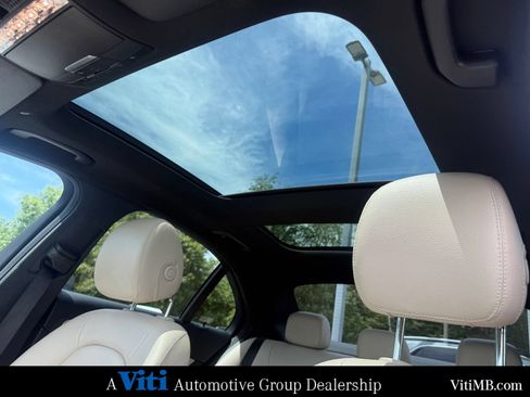 Used 2020 Mercedes-Benz C 300 4MATIC Sedan image 19