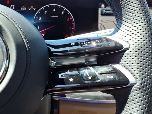 New 2026 Mercedes-Benz GLS 450 4MATIC image 18